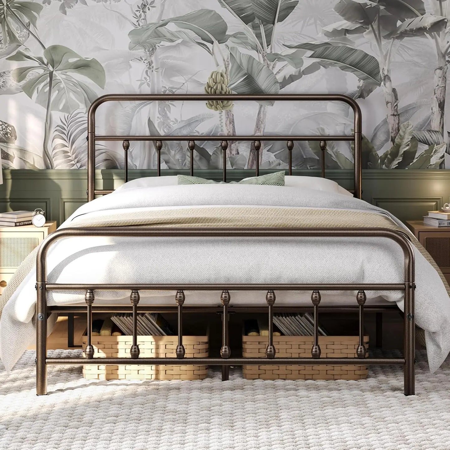 Victorian Style Classic Metal Platform Bed Frame/Headboard/Footboard